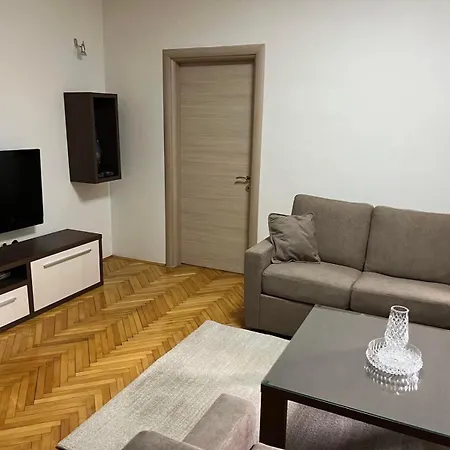 M's Luxury Apartment *